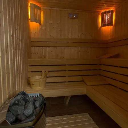 فيلة Robin Hud *