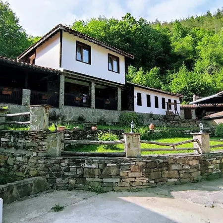 Robin Hud * Cherni Osum